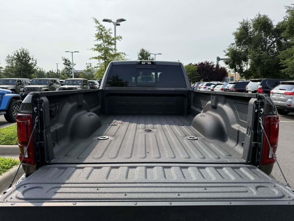New 2026 RAM 3500 Limited AWD/4WD image 36