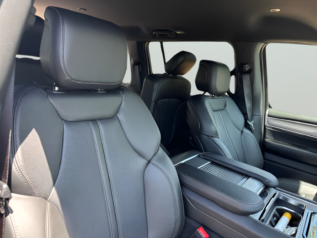 New 2026 Jeep Grand Wagoneer L 4WD image 37