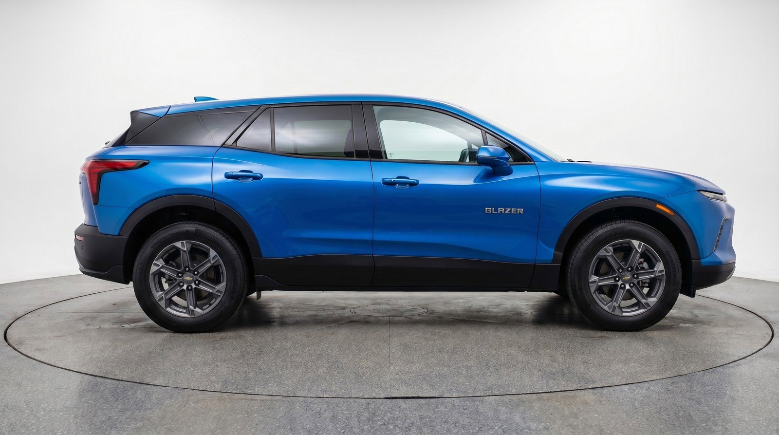 Used 2025 Chevrolet Blazer LT image 11