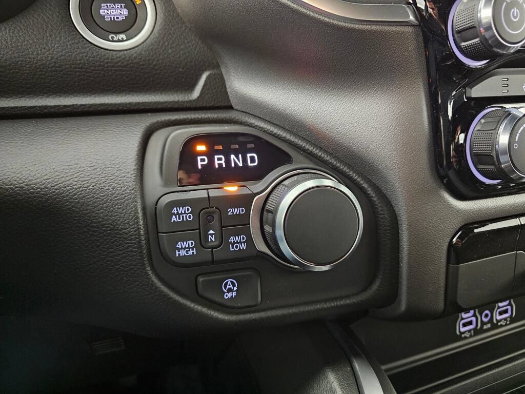 New 2026 RAM 1500 Big Horn AWD/4WD image 30