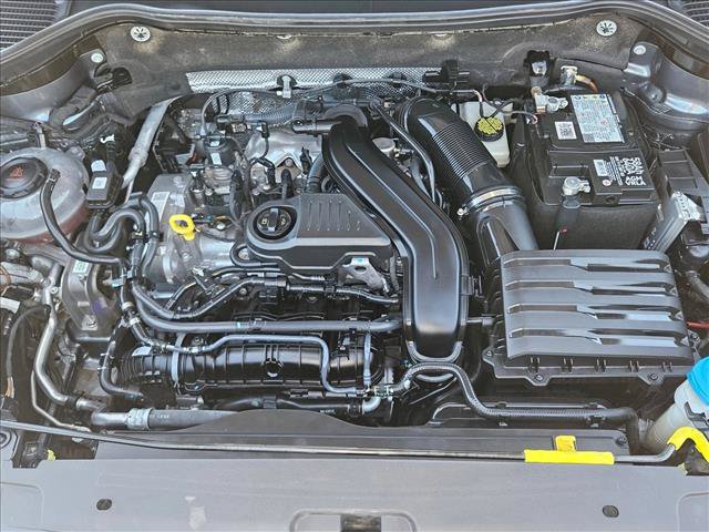 Used 2022 Volkswagen Taos SE FWD image 22