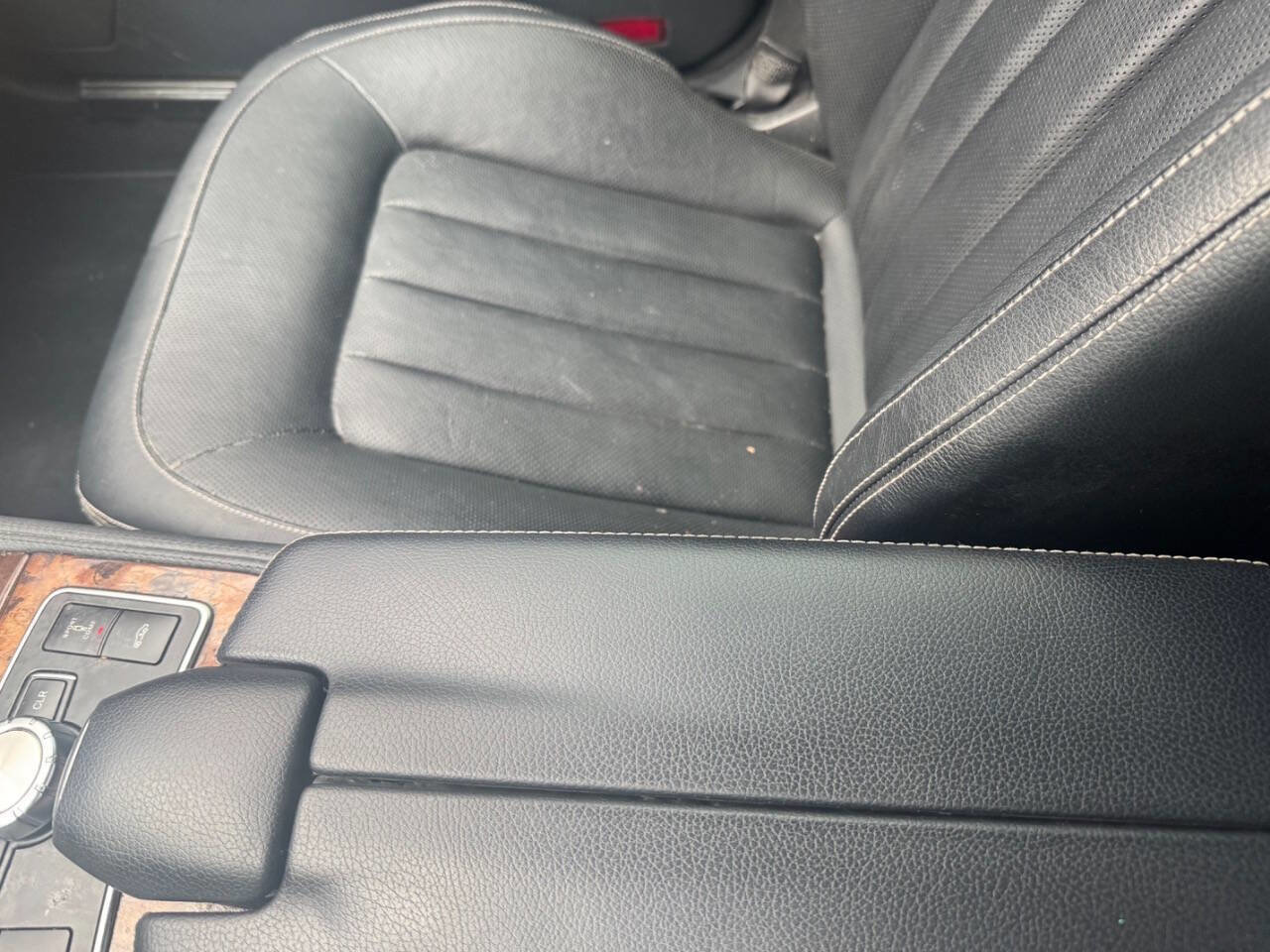 Used 2014 Mercedes-Benz CLS 550 w/ Premium 1 Package image 27