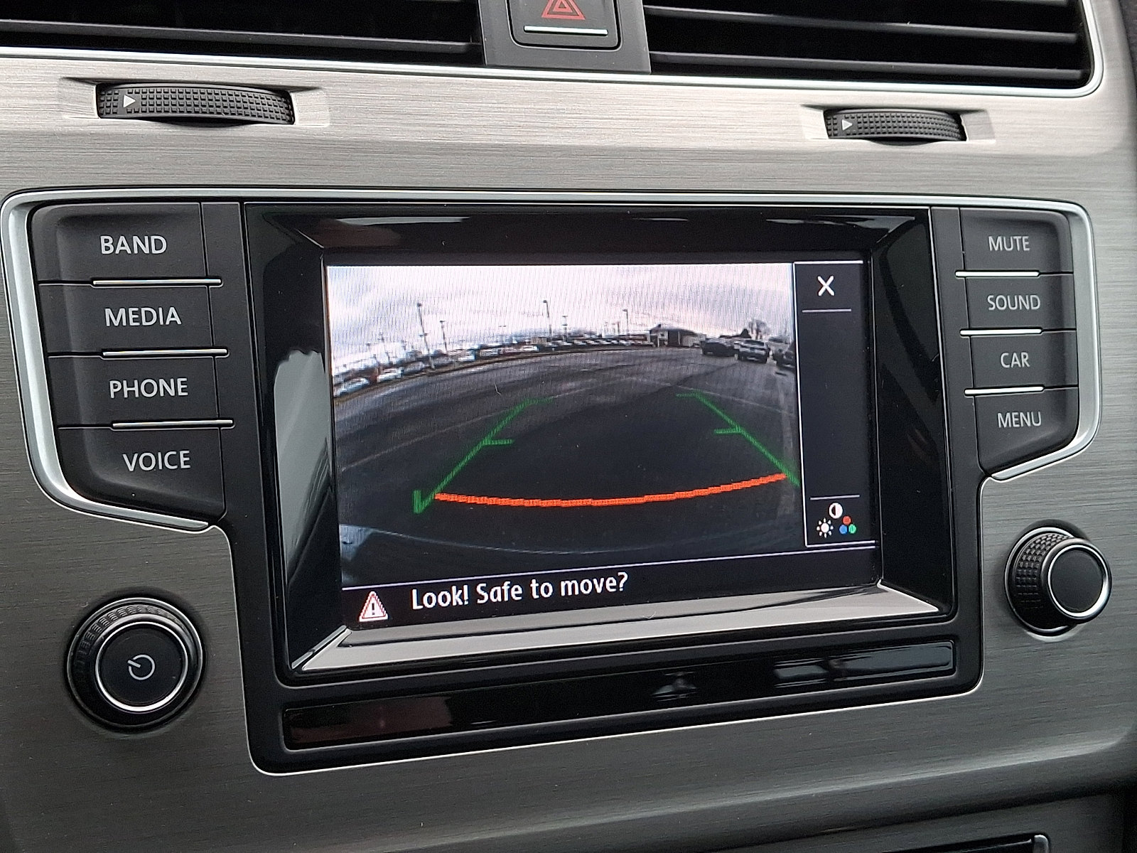 Used 2015 Volkswagen Golf TDI SE image 18