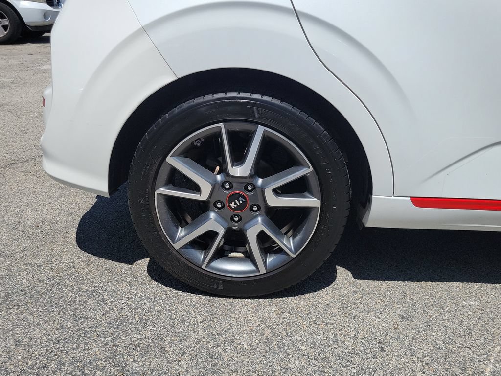 Used 2020 Kia Soul GT-Line FWD image 5