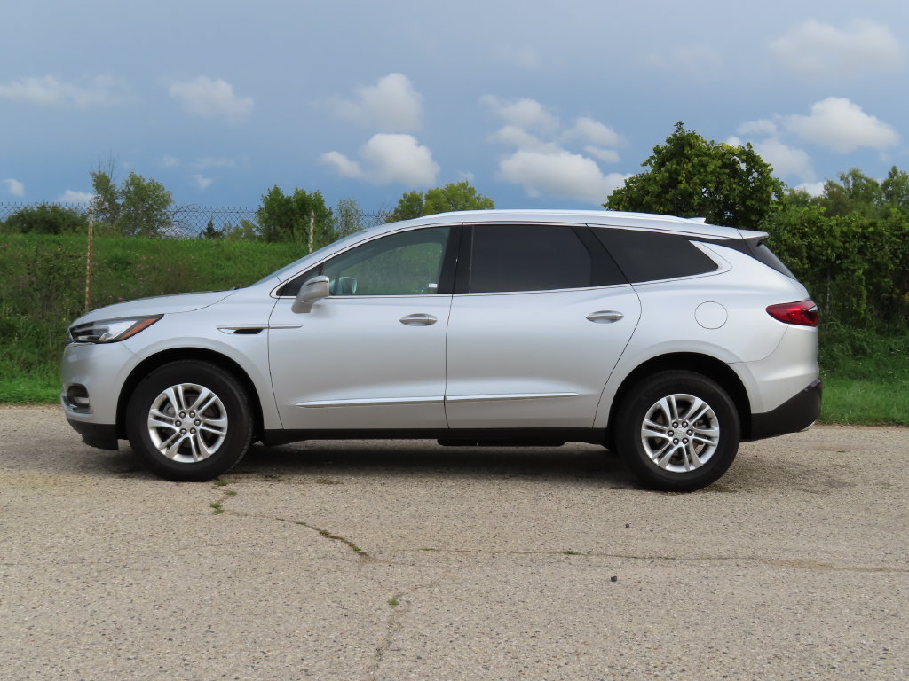 Used 2020 Buick Enclave Essence w/ Sound and Sites Package AWD/4WD image 7