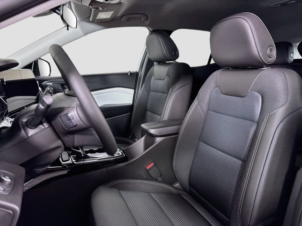 New 2026 Chevrolet Trax LT w/ Driver Confidence Package FWD image 20