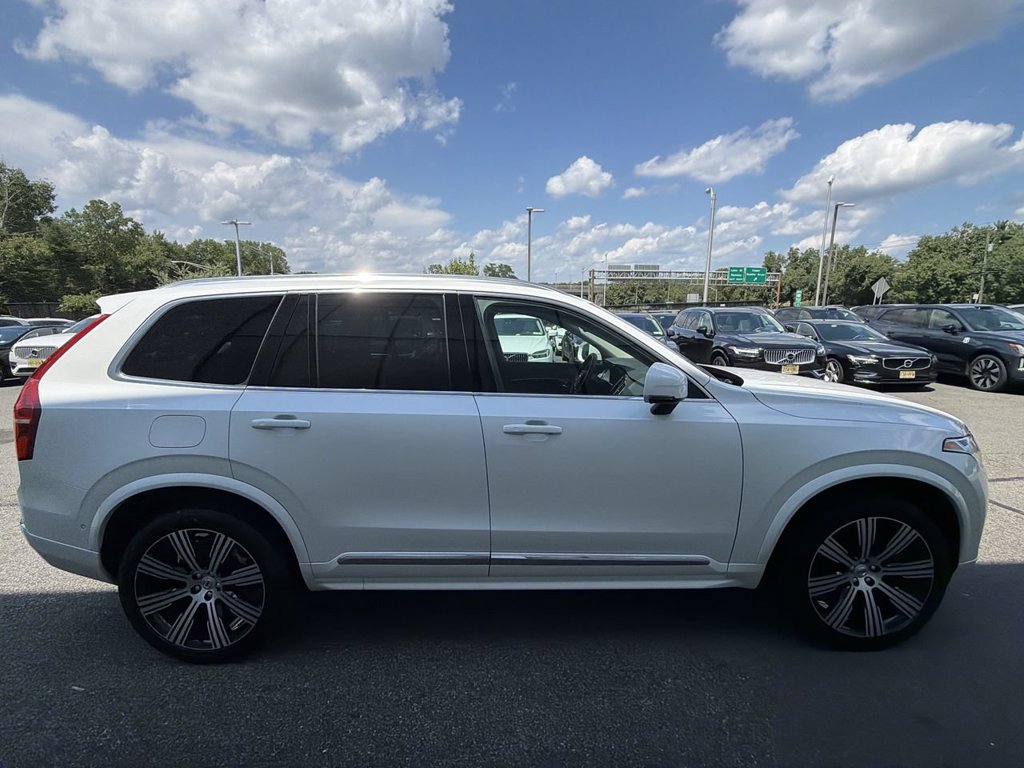 Certified 2025 Volvo XC90 T8 Ultra w/ Protection Package Premier AWD/4WD image 9