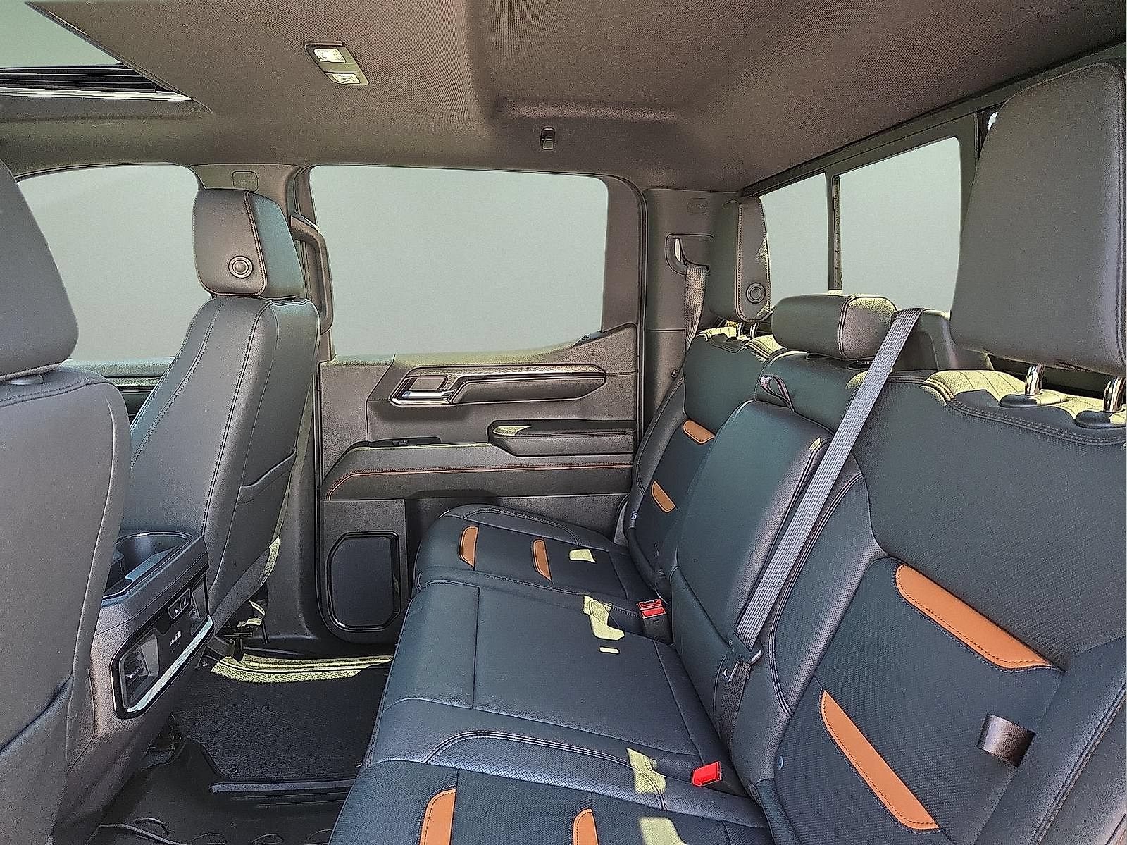 Certified 2024 GMC Sierra 1500 AT4 w/ Technology Package AWD/4WD image 19