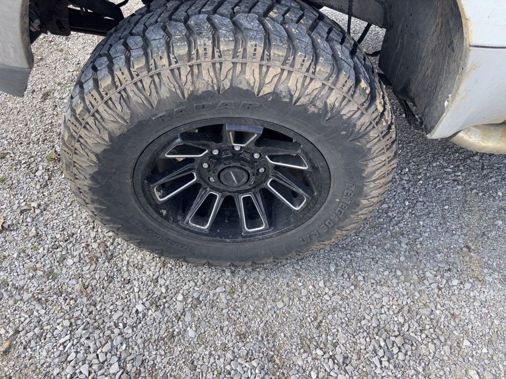 Used 2004 Ford F350 XL AWD/4WD image 14