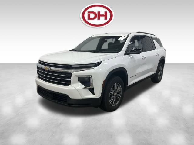 Used 2025 Chevrolet Traverse LT image 8