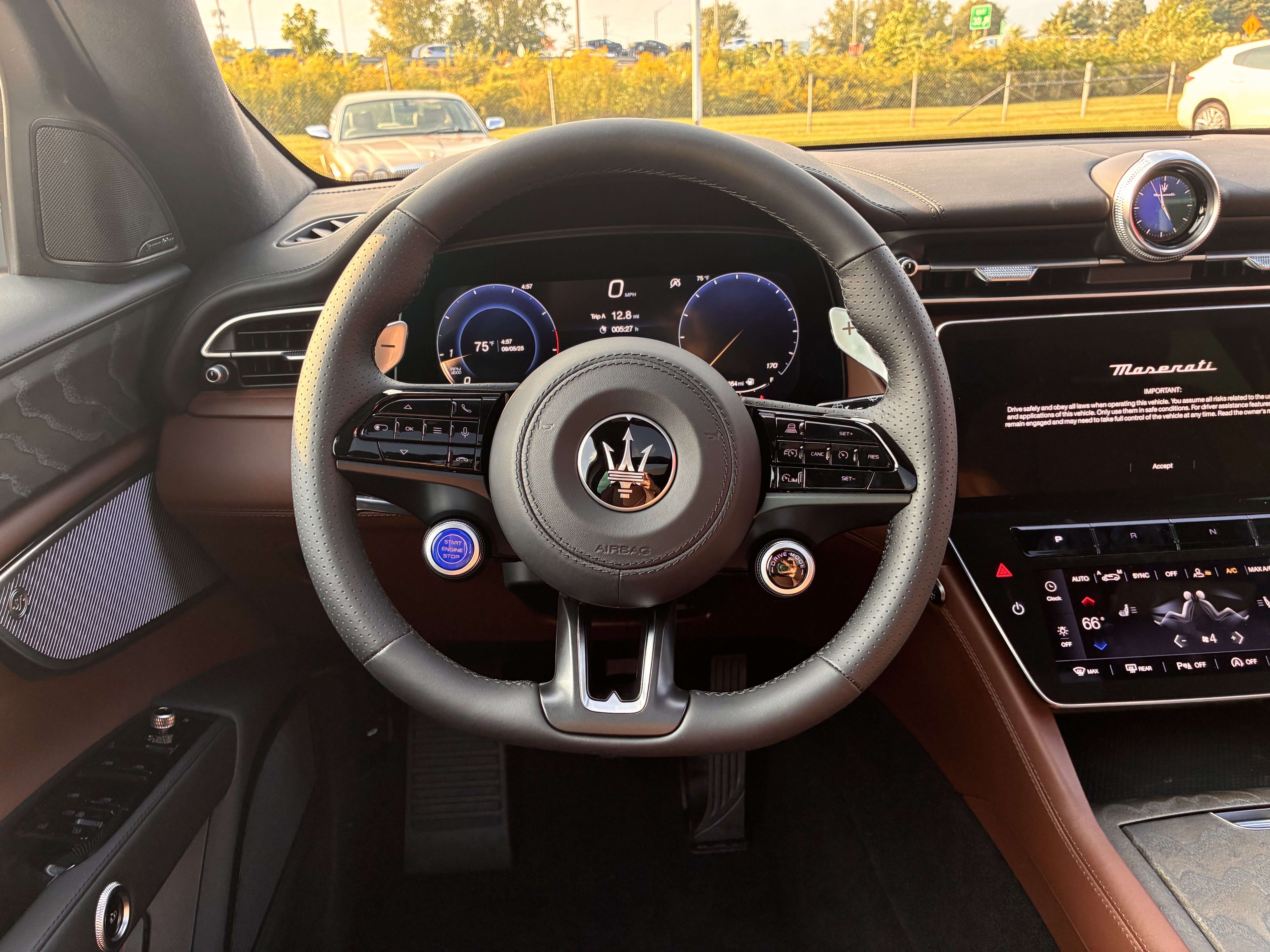 New 2025 Maserati Grecale GT image 18