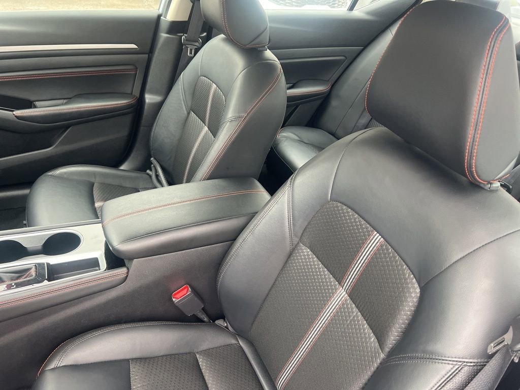 Certified 2023 Nissan Altima 2.5 SR image 5