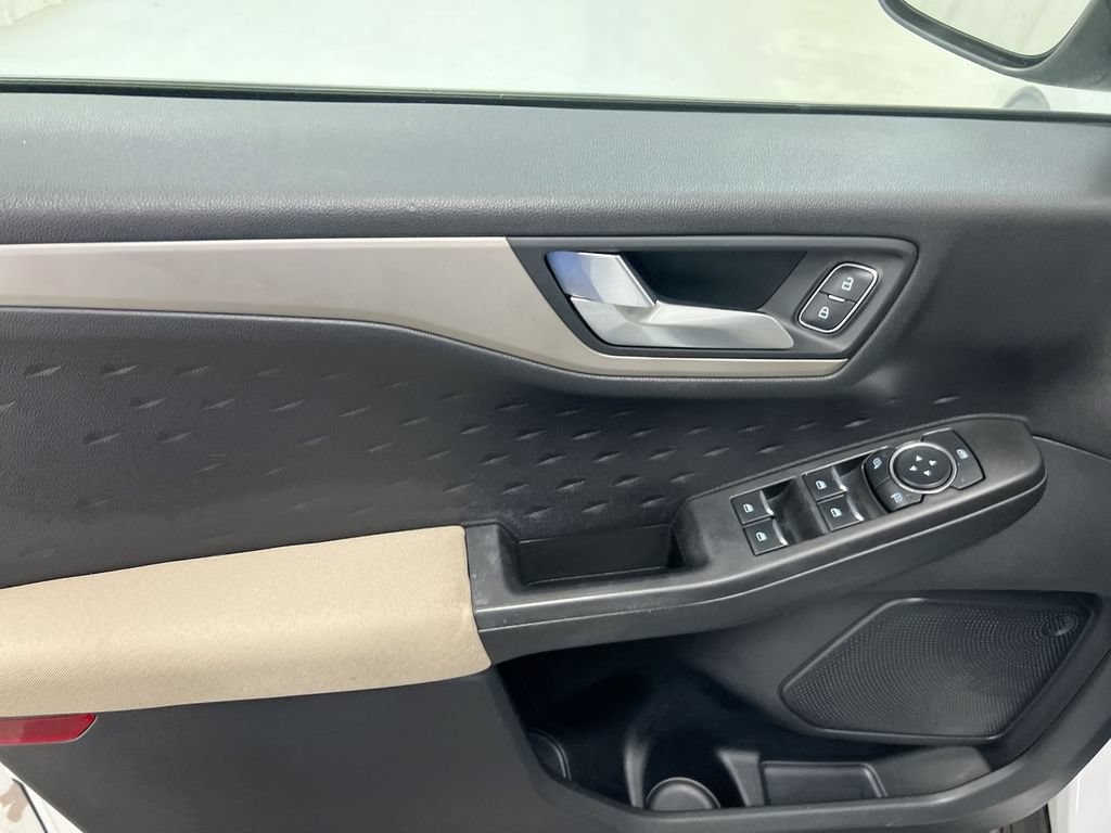 Used 2020 Ford Escape SE AWD/4WD image 21