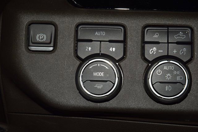 Used 2023 Chevrolet Silverado 1500 LTZ w/ LTZ Premium Package image 35