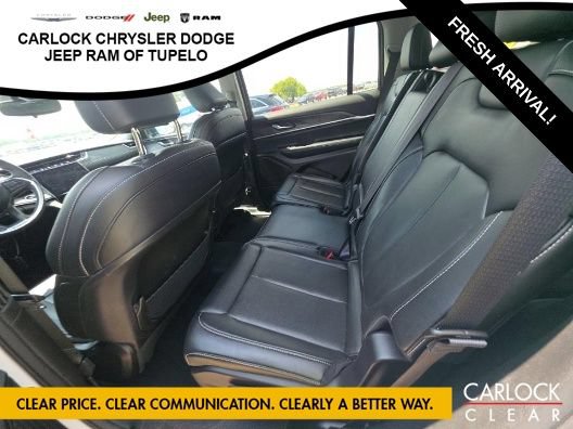 Used 2023 Jeep Grand Cherokee L Limited AWD/4WD image 7