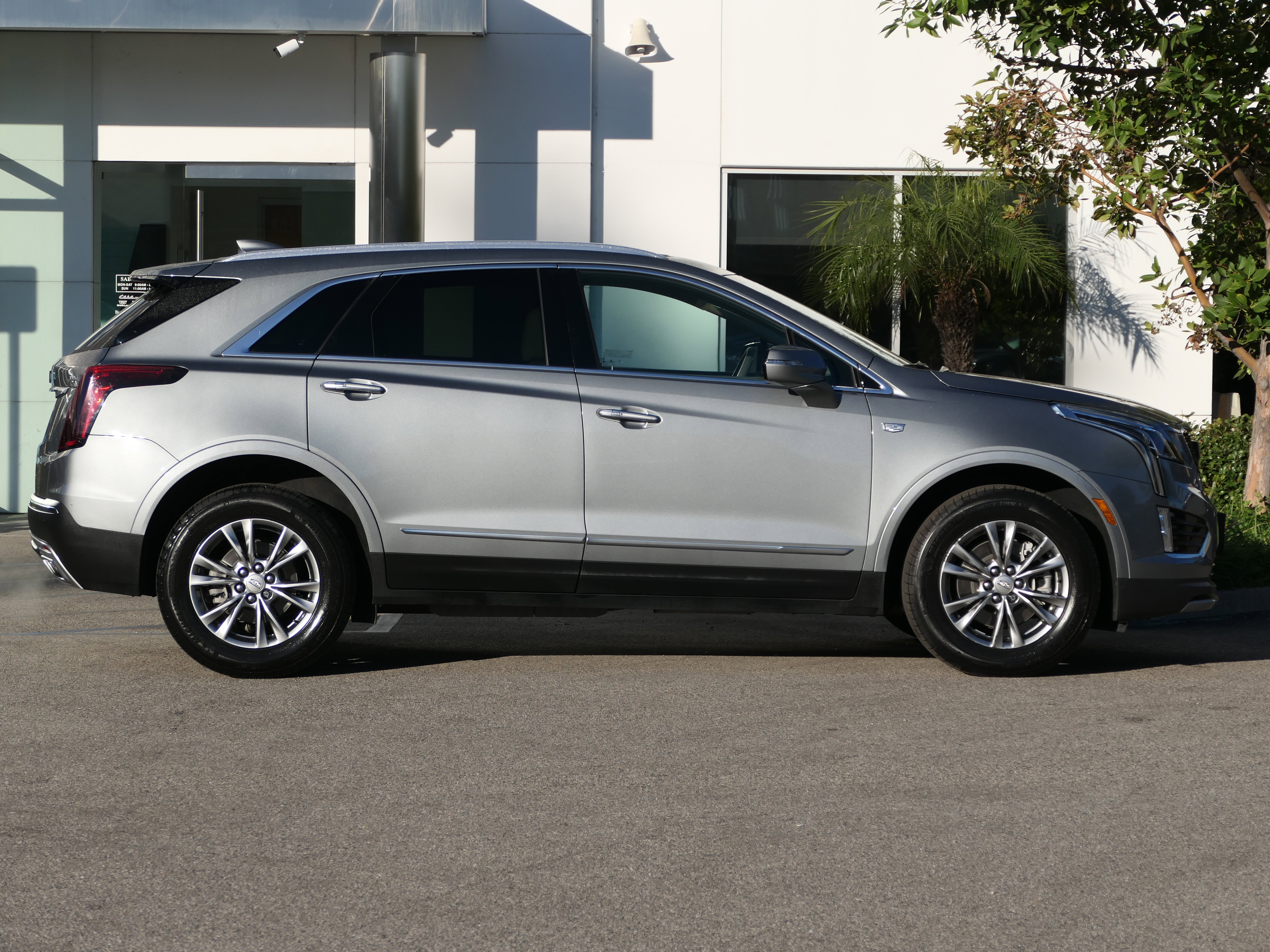 Certified 2023 Cadillac XT5 Premium Luxury image 7