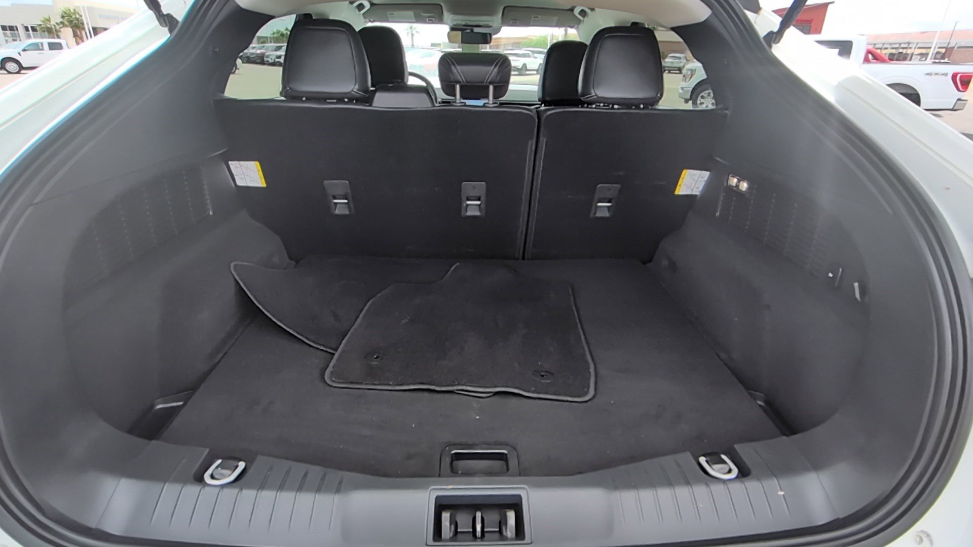 Used 2025 Ford Mustang Mach-E Select RWD image 27