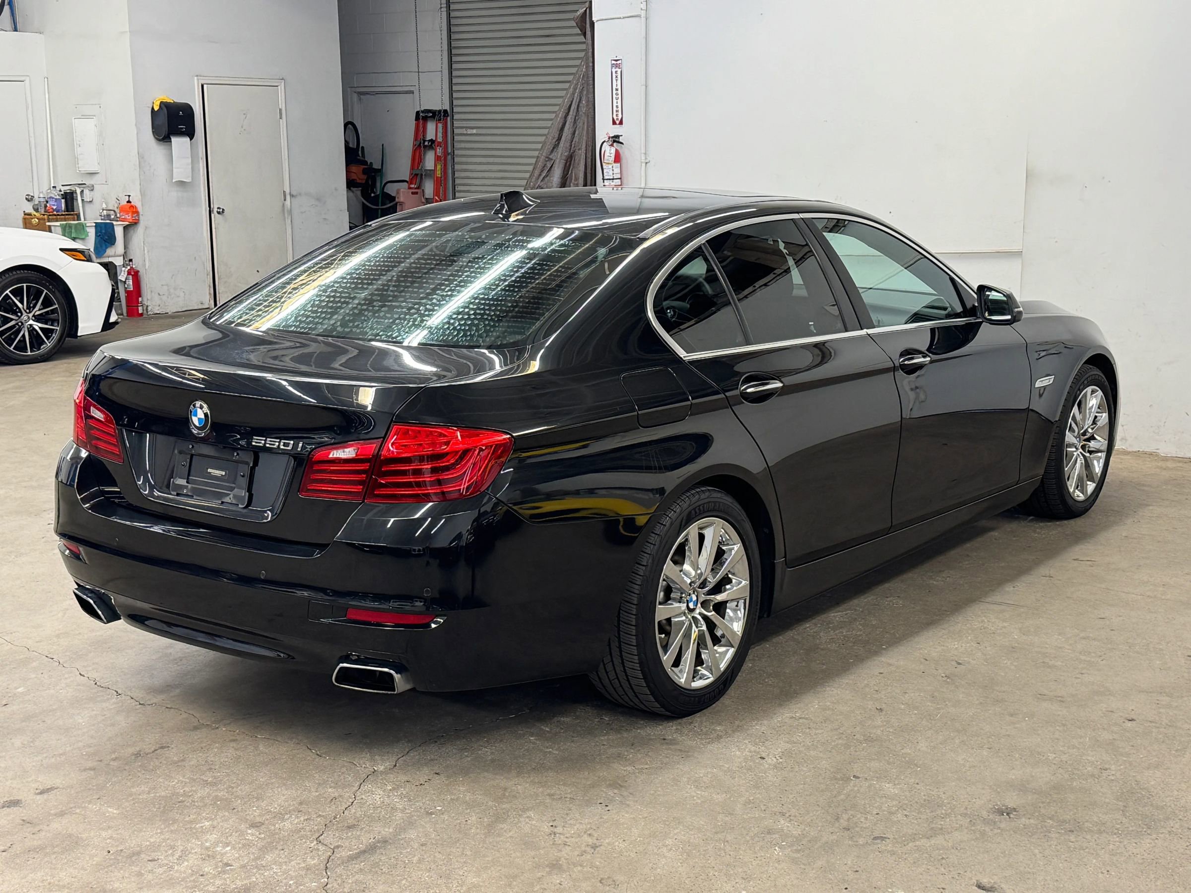 Used 2014 BMW 550i 550i Sedan 4D RWD image 6