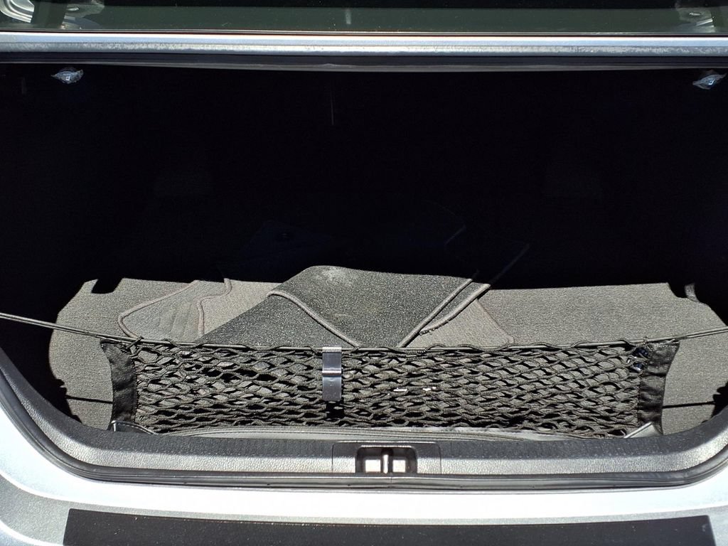 Certified 2018 Toyota Camry SE w/ Convenience Package FWD image 7