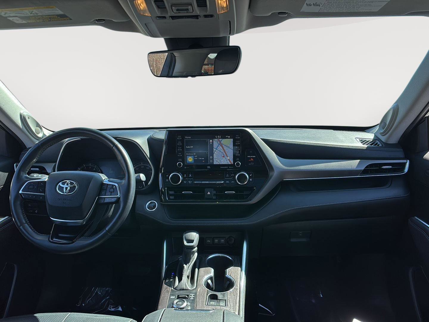 Used 2020 Toyota Highlander Limited image 17