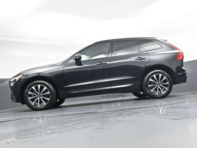 Used 2024 Volvo XC60 B5 Plus AWD/4WD image 35