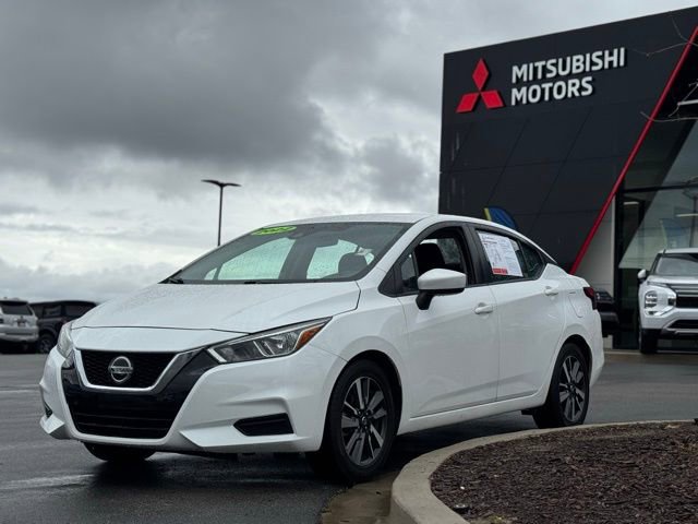 Used 2022 Nissan Versa SV image 8