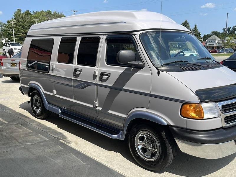 Used 1999 Dodge B1500 RWD image 8