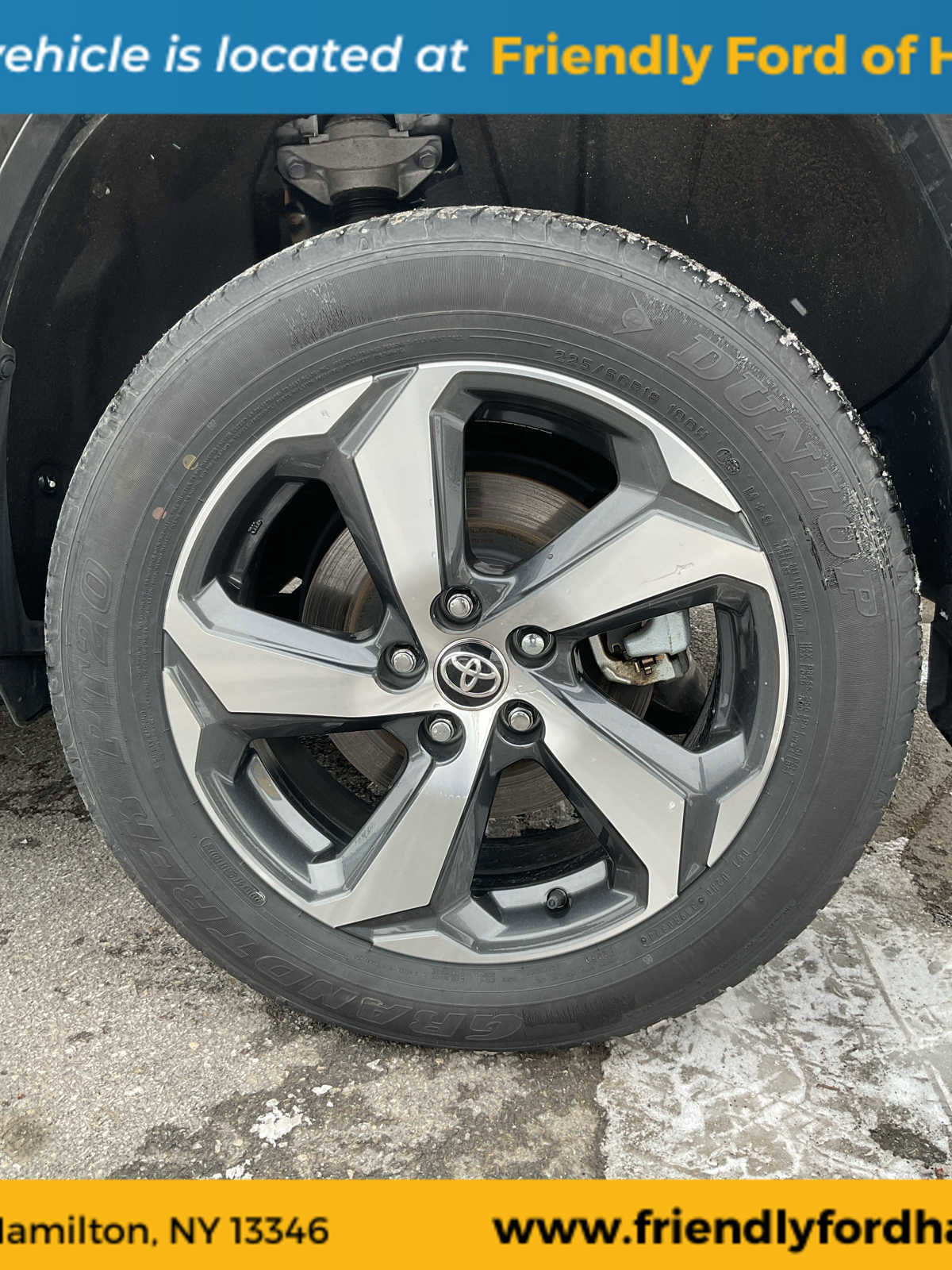 Used 2024 Toyota RAV4 SE w/ Weather & Moonroof Package image 12