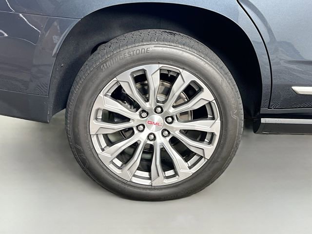 Used 2021 GMC Yukon Denali w/ Denali Premium Package AWD/4WD image 41