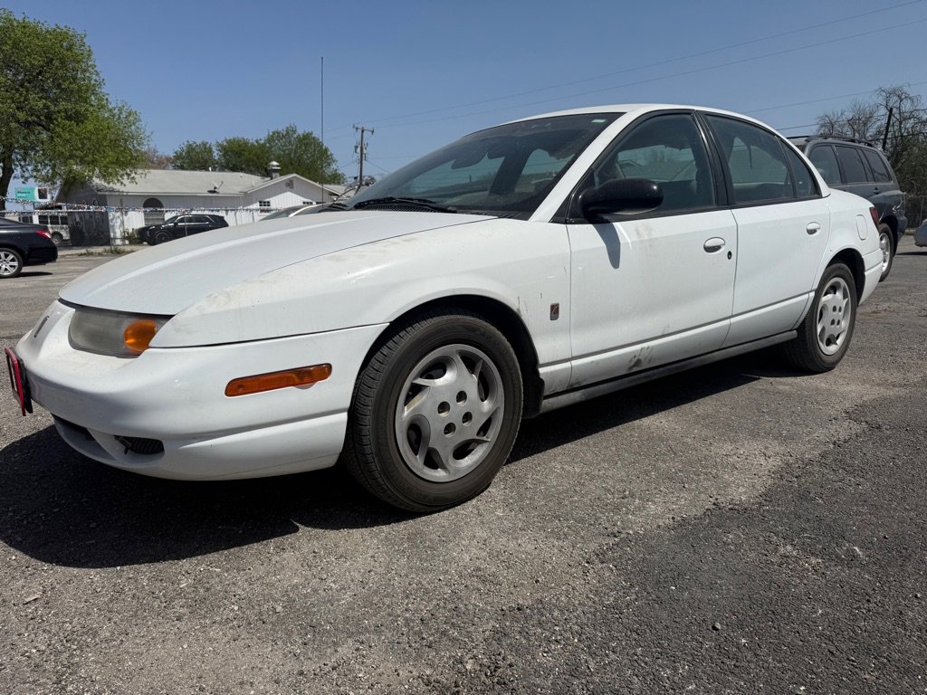 Used 2002 Saturn S-Series SL2 image 1