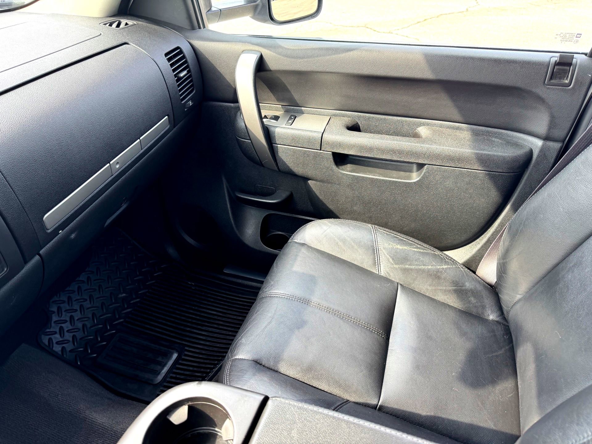 Used 2014 Chevrolet Silverado 2500 LT w/ Z71 Appearance Package AWD/4WD image 28