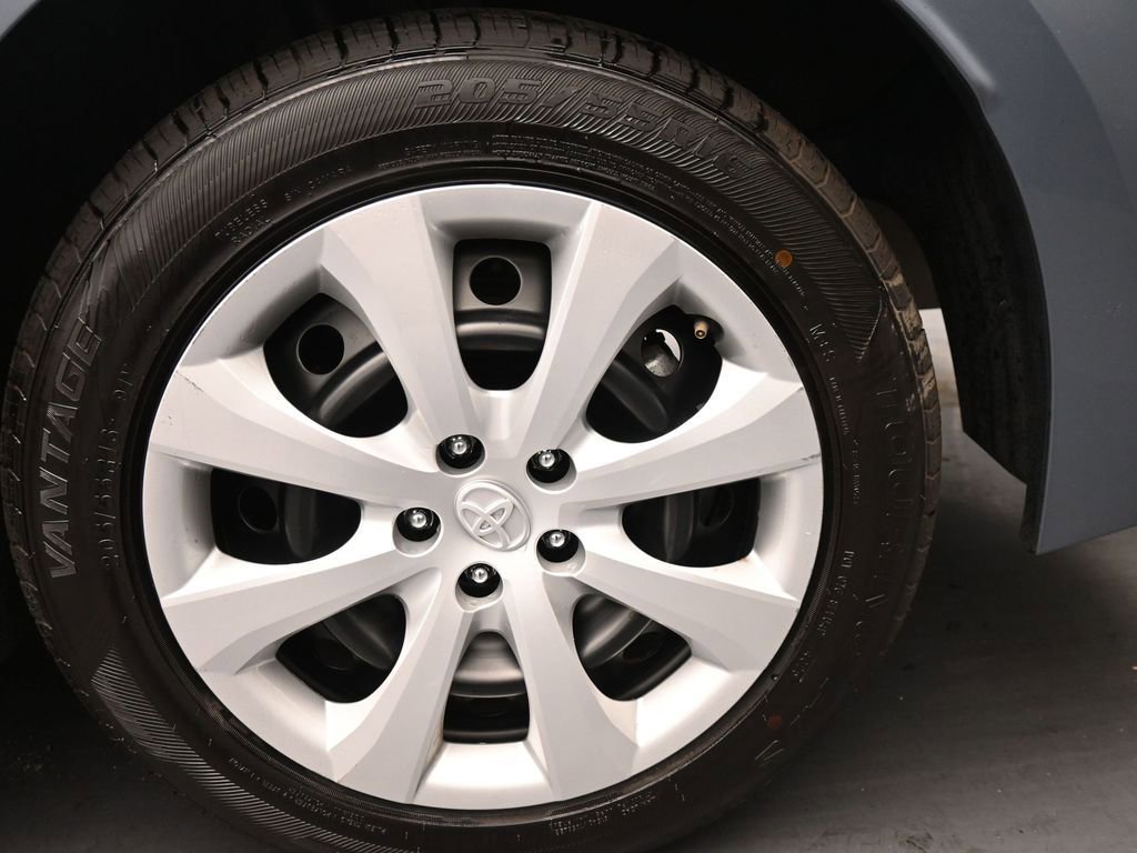 Used 2024 Toyota Corolla LE image 15