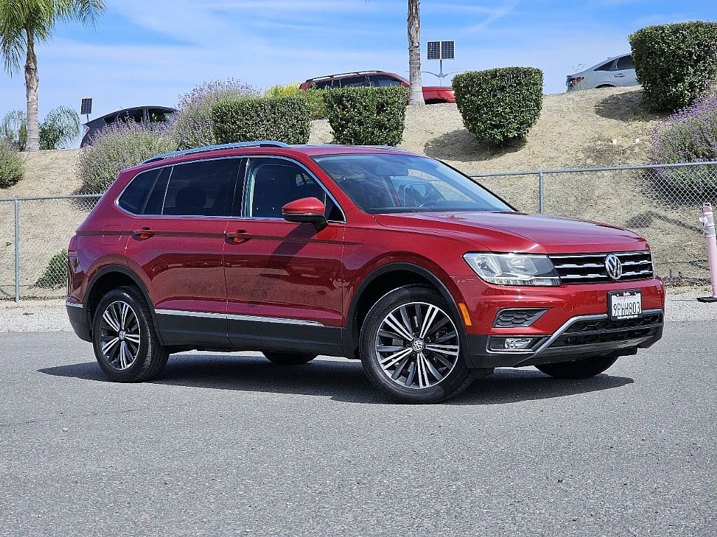 Used 2018 Volkswagen Tiguan SEL FWD image 4