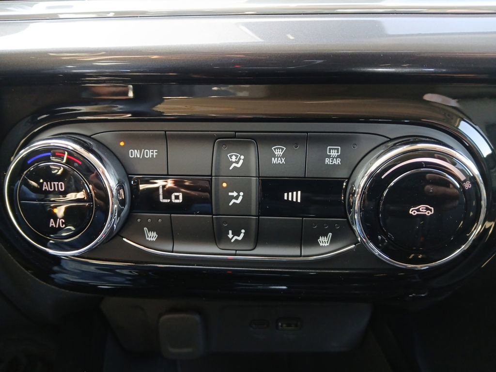 New 2026 Chevrolet Trax ACTIV w/ Driver Confidence Package FWD image 19