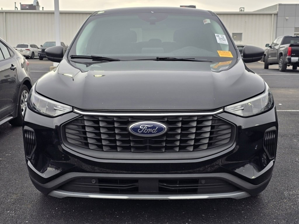 Used 2023 Ford Escape Active image 2