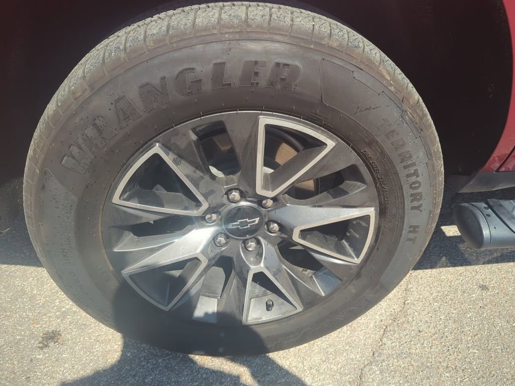 Used 2023 Chevrolet Tahoe Z71 w/ Z71 Off-Road Package image 7