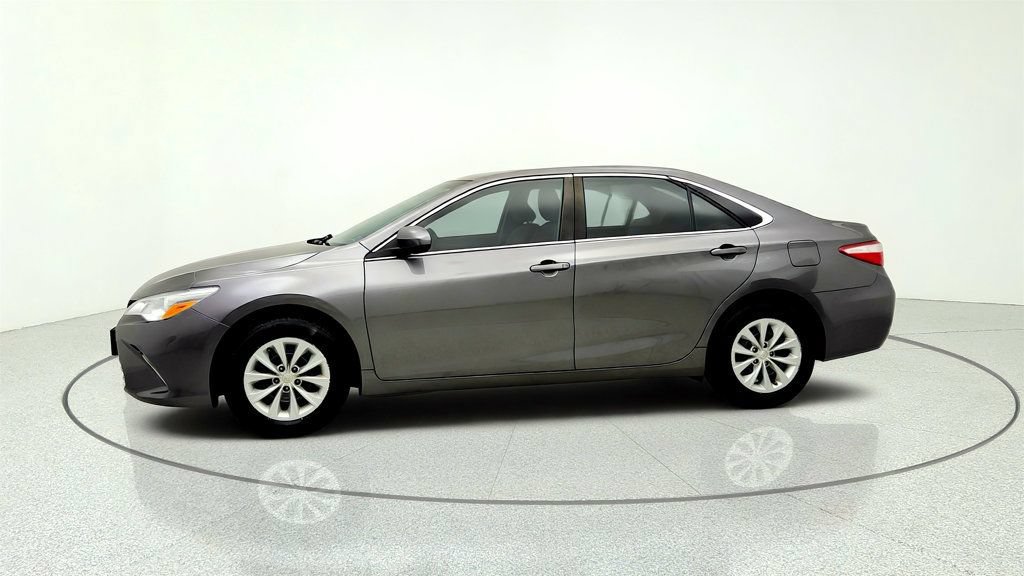 Used 2015 Toyota Camry LE FWD image 8