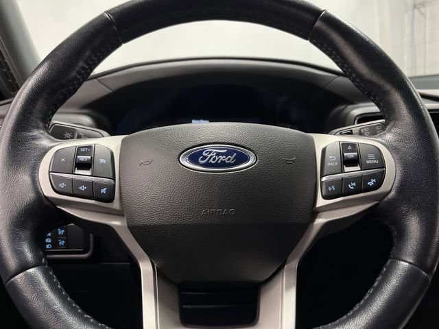Used 2022 Ford Explorer XLT w/ Equipment Group 202A image 17