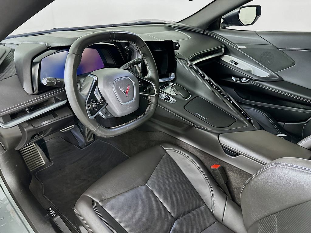 Used 2024 Chevrolet Corvette Stingray Convertible w/ Z51 Performance Package image 12