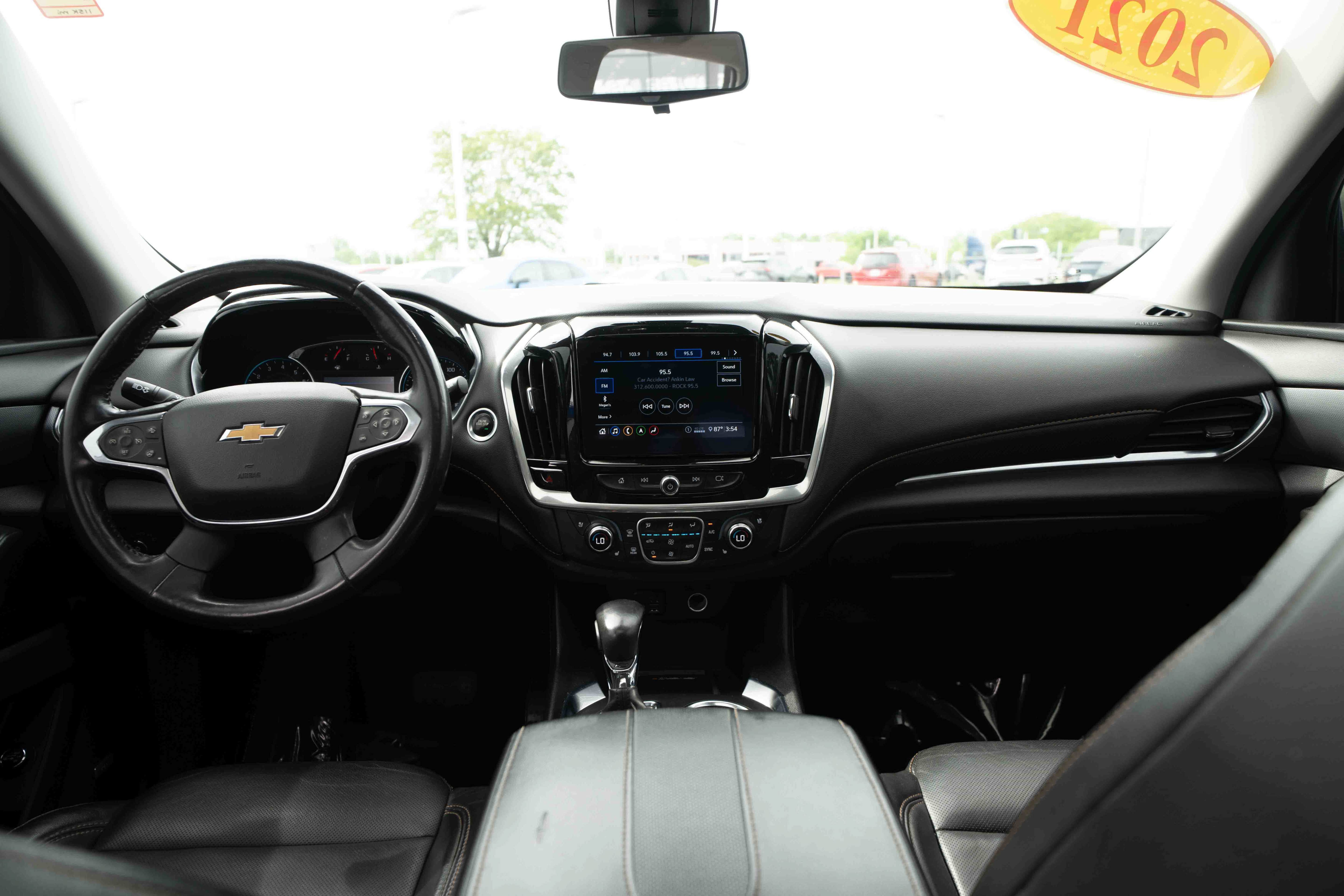 Used 2021 Chevrolet Traverse Premier w/ Redline Edition AWD/4WD image 20
