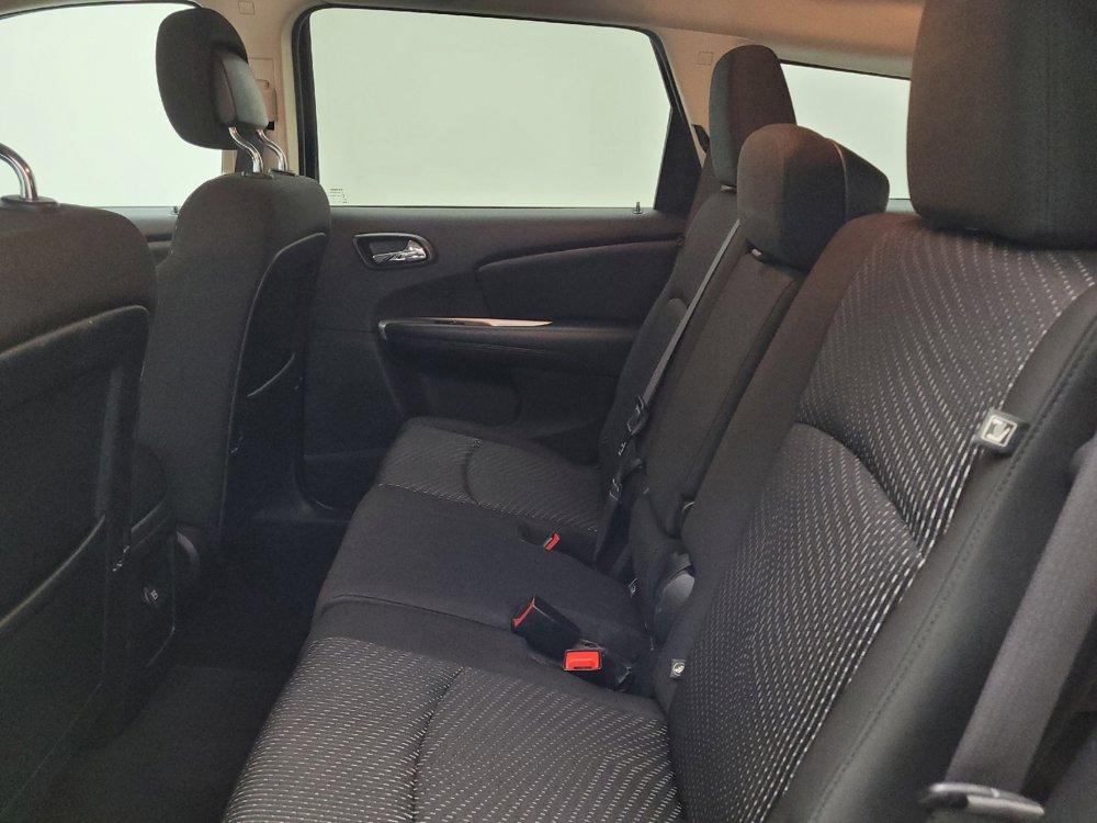 Used 2020 Dodge Journey SE w/ SE Popular Equipment Group FWD image 18