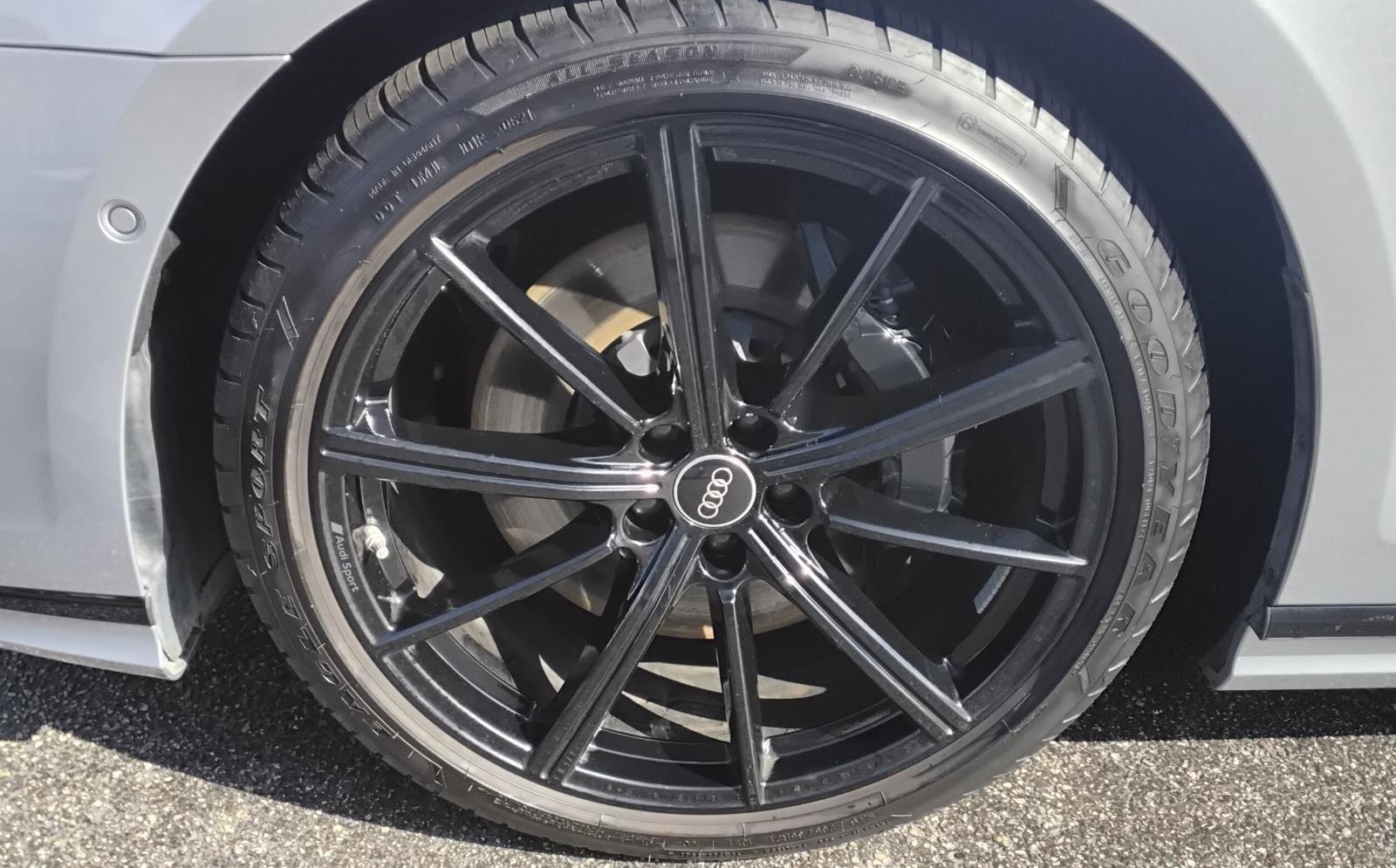 Certified 2022 Audi A8 L 3.0T image 11