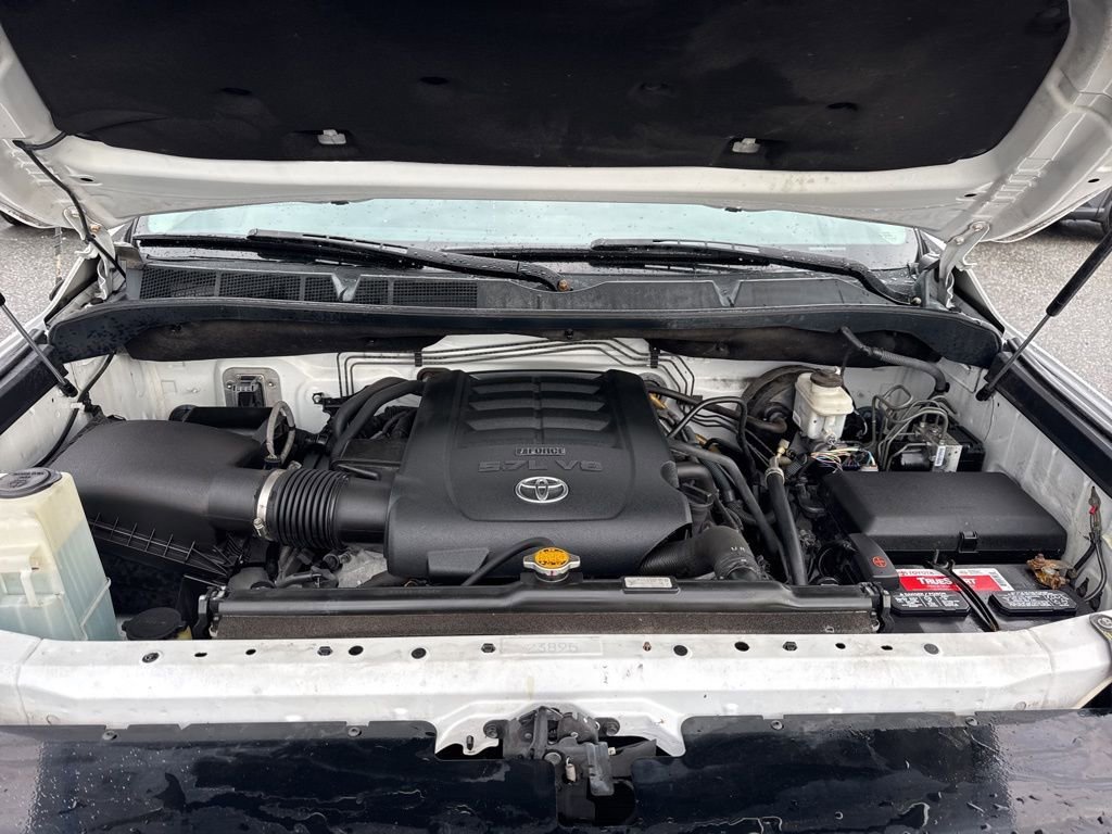 Used 2016 Toyota Tundra SR5 w/ SR5 Upgrade Package image 32