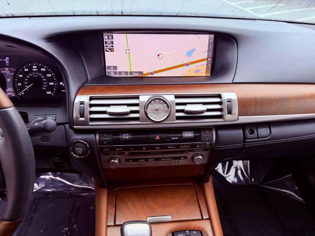 Used 2016 Lexus LS 460 image 24