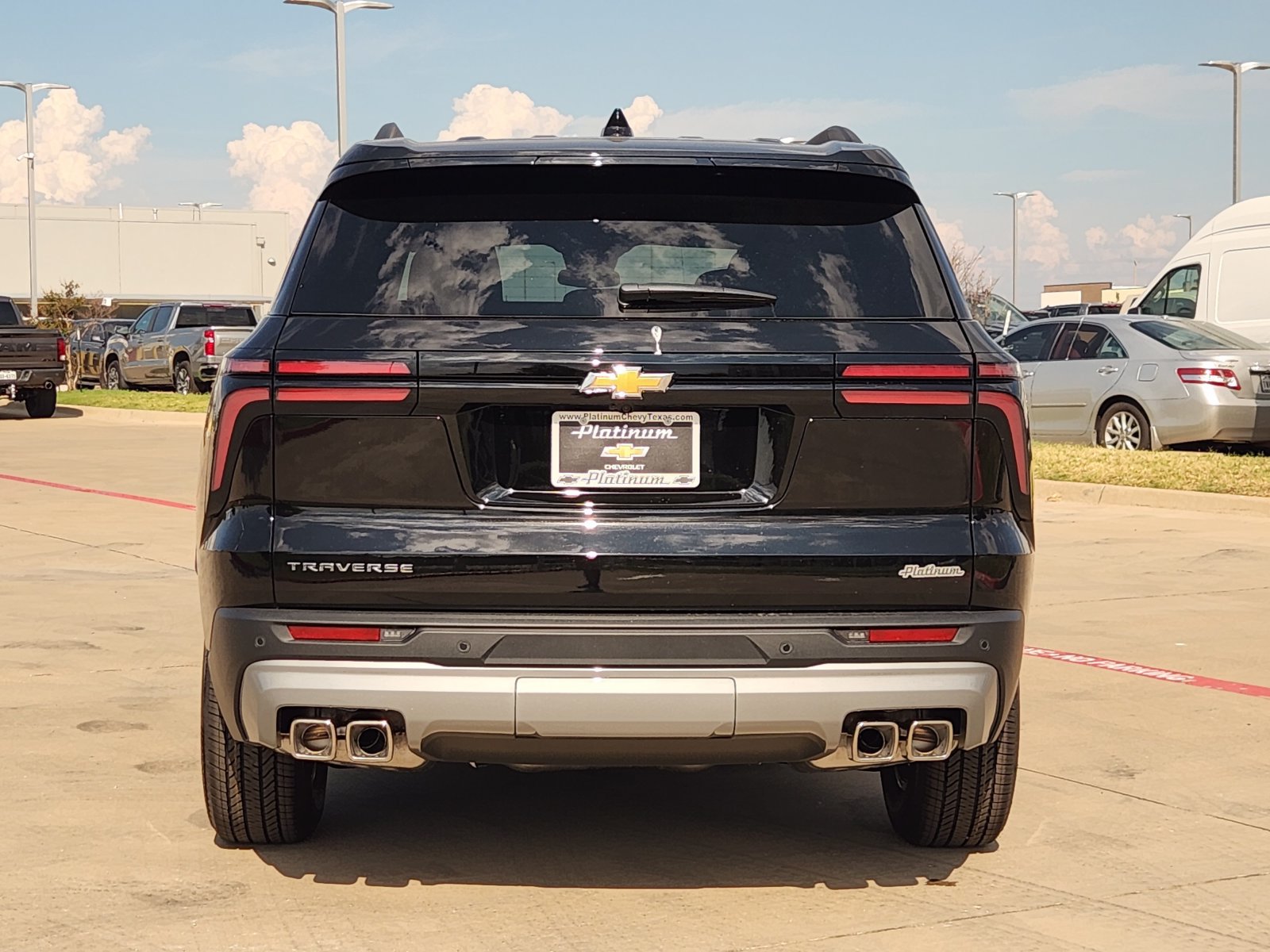 New 2027 Chevrolet Traverse LT FWD image 7