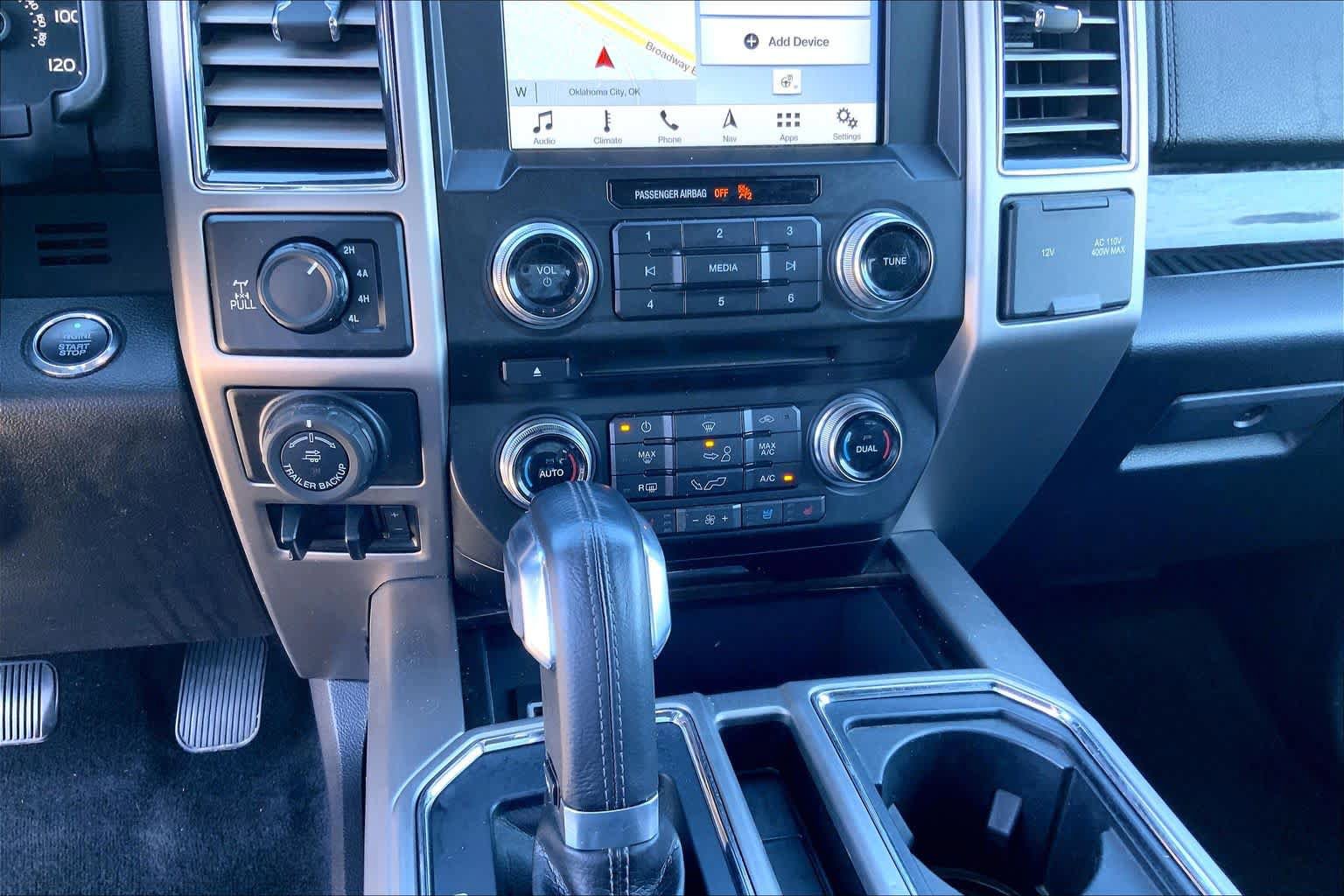 Used 2017 Ford F150 Platinum w/ Equipment Group 701A Luxury AWD/4WD image 32