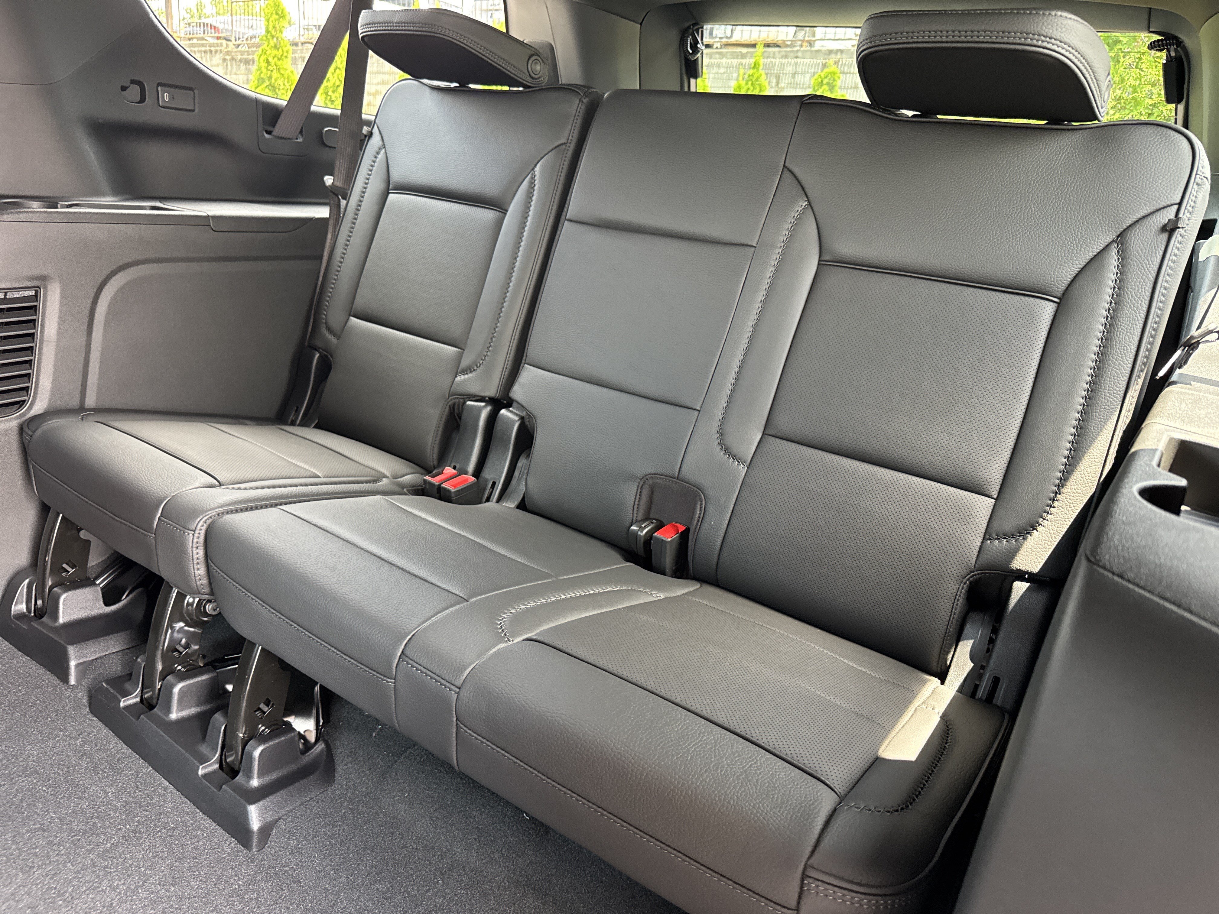 New 2026 GMC Yukon XL Denali w/ Denali Reserve Package AWD/4WD image 34