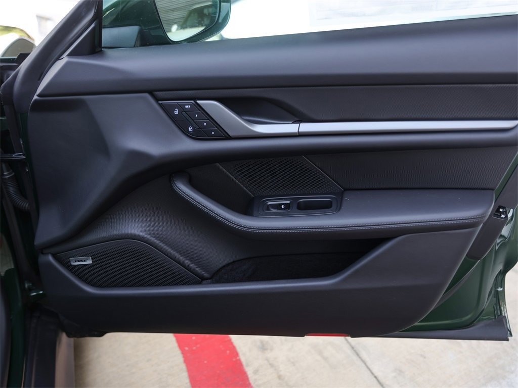 Used 2025 Porsche Taycan 4S image 32