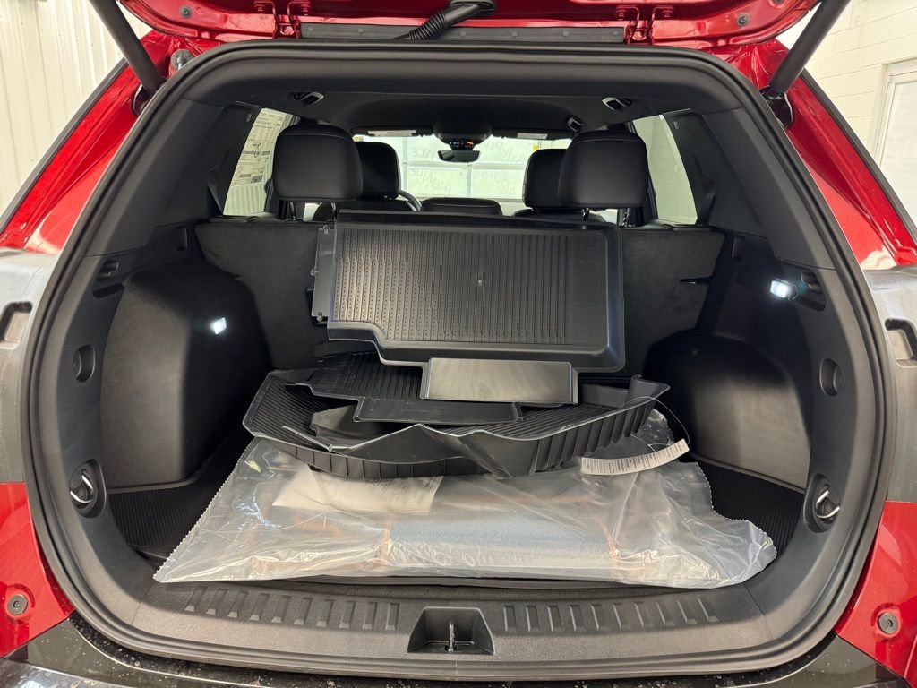 New 2026 GMC Terrain AT4 w/ Technology Package II image 24