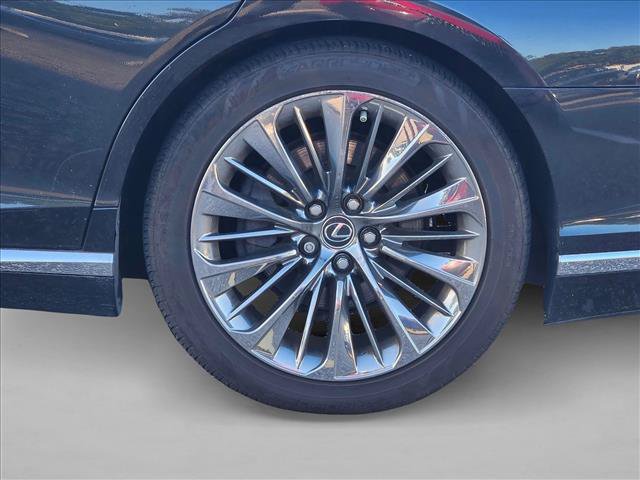 Used 2021 Lexus LS 500 w/ Accessory Package (Z2) RWD image 8